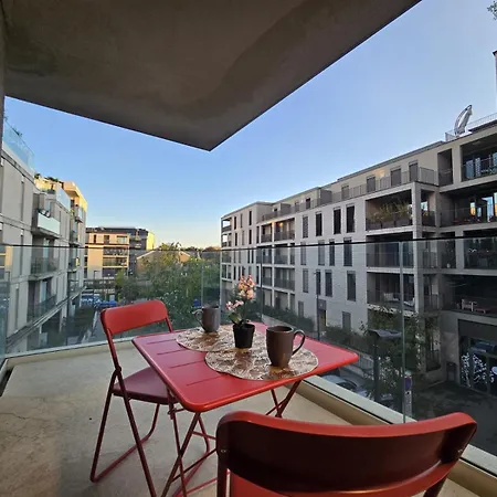 With A Private Terrace Appartement Luxembourg